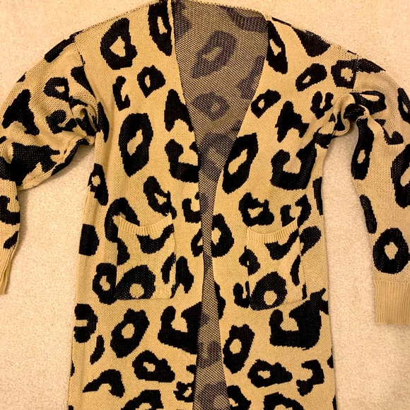 Sweaters - Leopard print open cardigan
